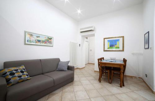 Manarola House | La Casa del Gallerista