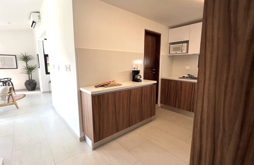 Downtown Cancun Apartment | La Casa del Perro Rosa, Cancún Downtown