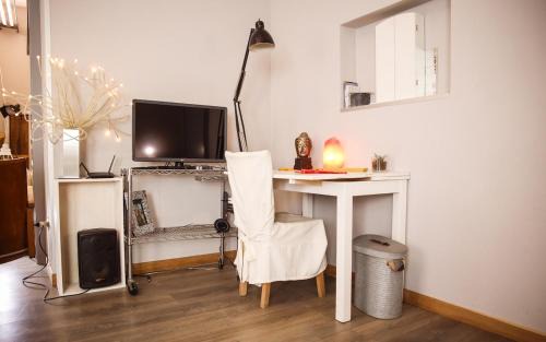 Albinia Apartment | La Casa dell'Artista - 3' dal mare