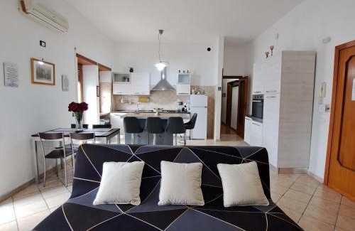 Frattocchie Apartment | La Casa di Ale - grande e luminoso appartamento vicino Roma con 3 camere da letto