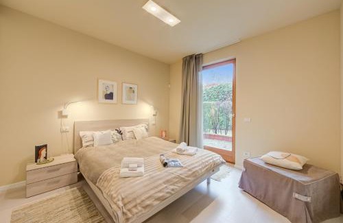 Toscolano Maderno Apartment | La Casa di Gioia - shared pool & view - Happy Rentals