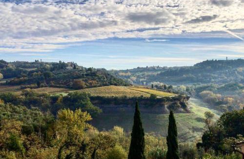 Tavarnelle Val di Pesa Apartment | La Casa di Nada Suite
