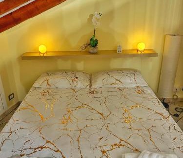 Genoa Apartment | La Casa di Malú -5min centro-porto-acquario free wifi