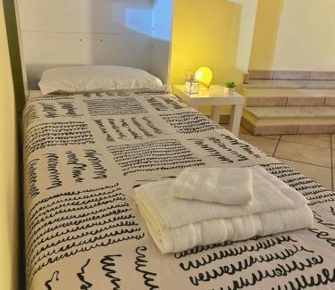 Genoa Apartment | La Casa di Malú -5min centro-porto-acquario free wifi