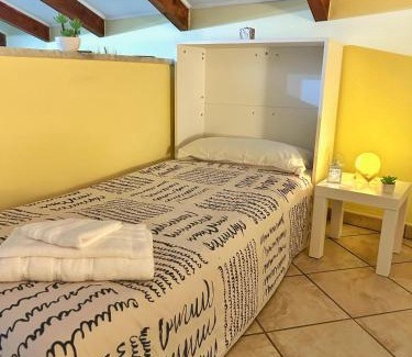Genoa Apartment | La Casa di Malú -5min centro-porto-acquario free wifi