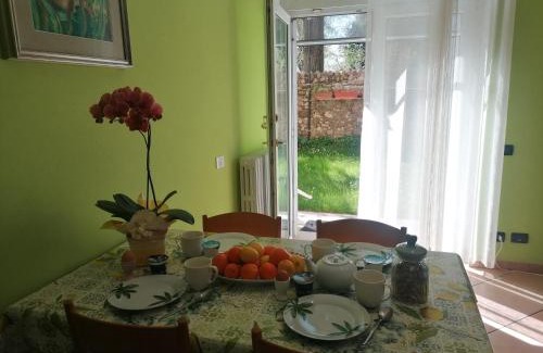 Cisano Apartment | LA CASA DI MARZIA
