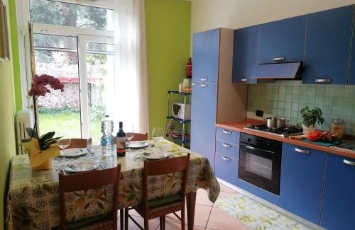 Cisano Apartment | LA CASA DI MARZIA