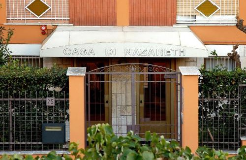 Aurelio Hotel | La Casa di Nazareth