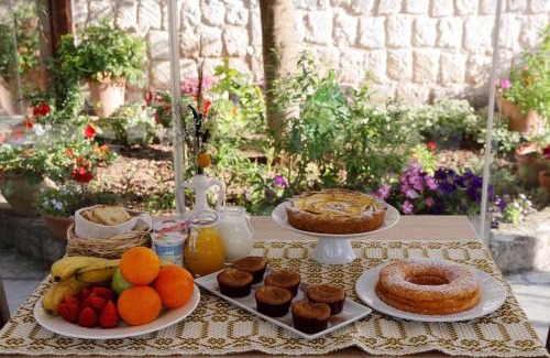 Uggiano la Chiesa Bed & Breakfast | La Casa di Ora