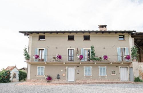 La Morra Apartment | La Casa di Roby-1 appartamento la morra con piscina