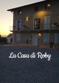 La Morra Apartment | La Casa di Roby-1 appartamento la morra con piscina