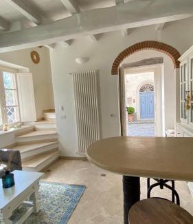 Camaiore House | - La Casa di Rosi- Versilia & Free Parking-