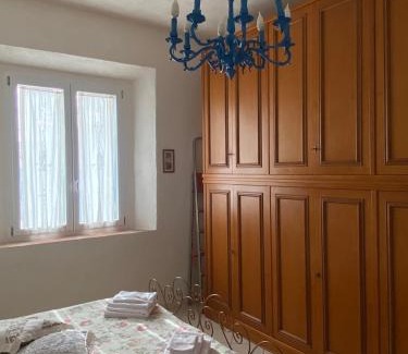 Colle di Val d'Elsa Apartment | La casa gialla