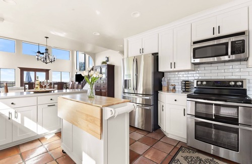 Wimberley Apartment | La Casa Grande | Pool & Views | Game Room