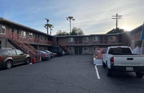 Lamanda Park Hotel | La Casa Inn