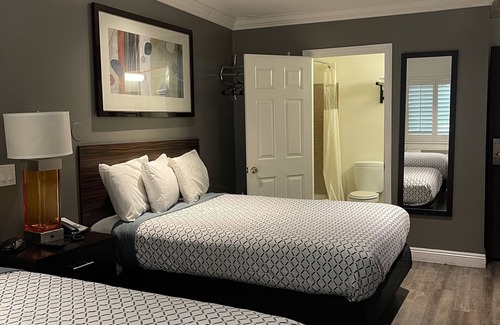 Lamanda Park Hotel | La Casa Inn