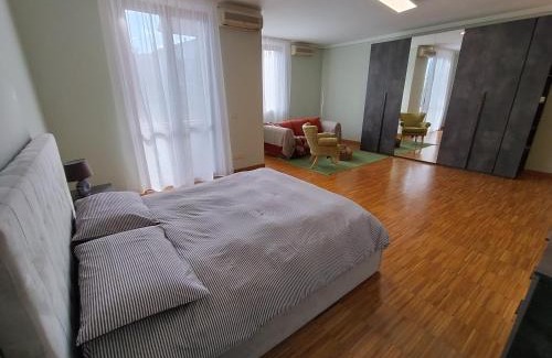 Abbadia di Montepulciano Apartment | La Casa di Manu