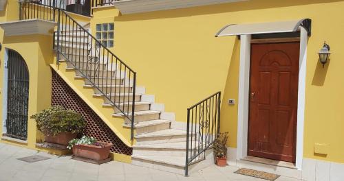 Monserrato Apartment | LA CASA ROSA - GRAZIOSO BIVANO CON POSTO AUTO
