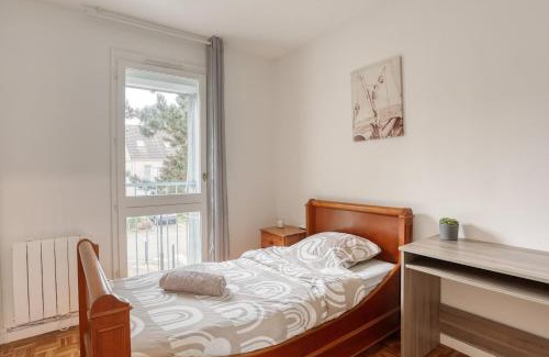 Guyancourt Apartment | La Casablanca - Guyancourt