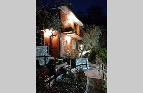 Rostio House | La Casetta di Molly tra ulivi e roseto