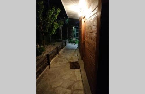 Rostio House | La Casetta di Molly tra ulivi e roseto