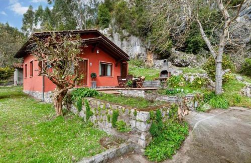 Ribadesella Ski Chalet | La casina de cuevas del agua