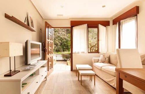 Ribadesella Ski Chalet | La casina de cuevas del agua