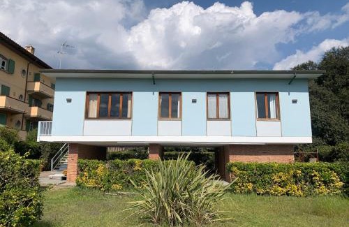 Marina di Pietrasanta House | La casina del sole