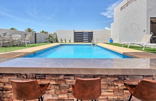 Laguna Shores House | La Casita de Ivan