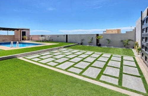 Laguna Shores House | La Casita de Ivan