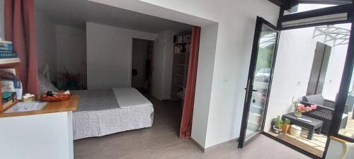 Behobie Bed & Breakfast | La Casita de Rose au calme proche plage d'Hendaye - 26 m2 Bien équipé Parking privé Jardin