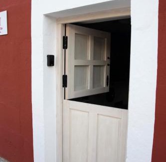 La Adrada House | La casita de Tiane
