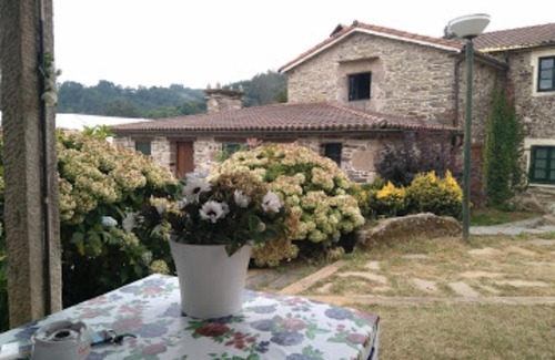 Oza-Cesuras House | La Casita do Soxal