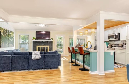 West Ashley House | La Casita, La Casita| Cozy Retreat Close to Downtown