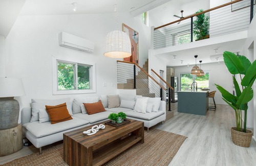 Saugerties House | La Casita: Modern Saugerties Getaway close to HITS Horse Show