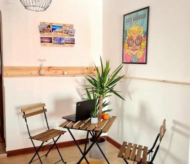 Zurbaran Apartment | La casita verde. Metro cerca del Casco Viejo