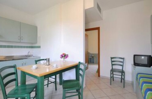 Marina di Cecina Apartment | La Cecinella Apartment 11 in Cecina, pool use A/C