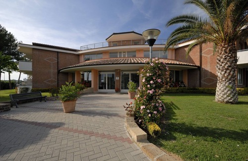 Marina di Cecina Apartment | La Cecinella Apartment 14 in Cecina, pool use A/C