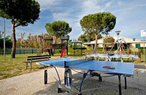 Marina di Cecina Apartment | La Cecinella Apartment 14 in Cecina, pool use A/C
