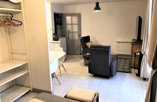 Cahors Old Town Apartment | La Chantrerie Saint Priest