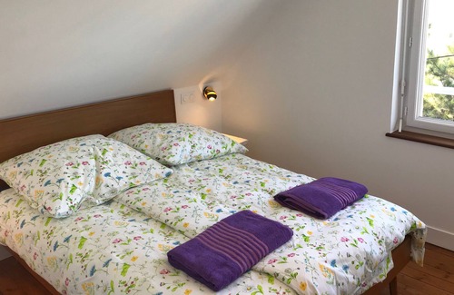Denneville House | La Charmant, Just a few seconds walk to the beach !
