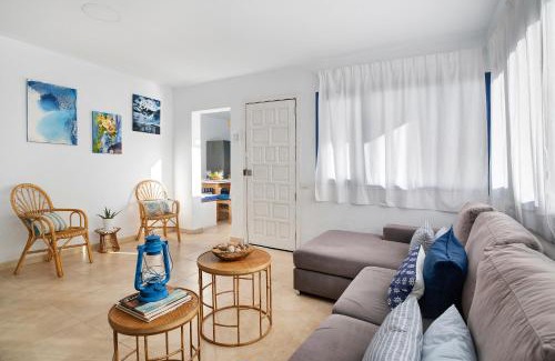 Playa Honda House | La Chinija