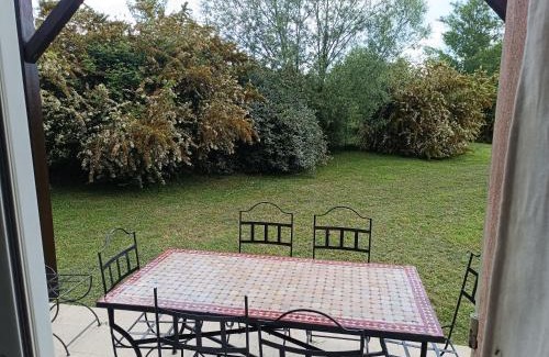 Saint-Saturnin-les-Avignon House | La Cigale d'Avignon