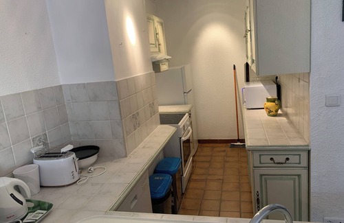 La Ciotat Apartment | La ciotat, parking pool air conditioning 10 min walk to the sea