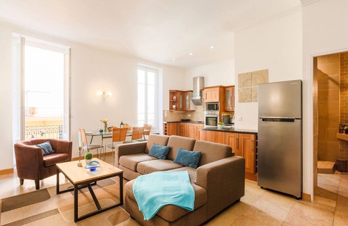 Villefranche-sur-Mer Apartment | LA CITTA VECCHIA AP2021 by RIVIERA HOLIDAY HOMES