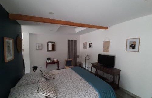 Le Puy-Sainte-Reparade Bed & Breakfast | La Colinière, Chambre d'hôtes