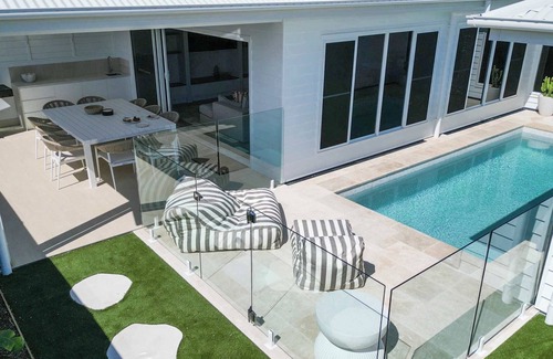 Iluka House | La Concha - Oceanstays - Luxury Holiday Home