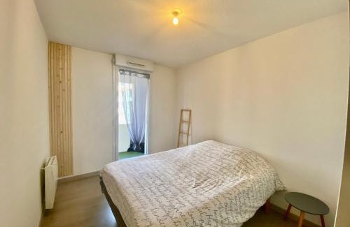 Poitiers Apartment | La Coquille: bright, cozy, 3 min from Parc Expo