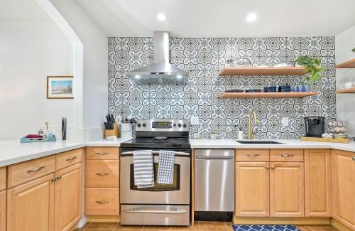 Carlsbad House | La Costa Escape - Pool, BBQ, Gated Parking