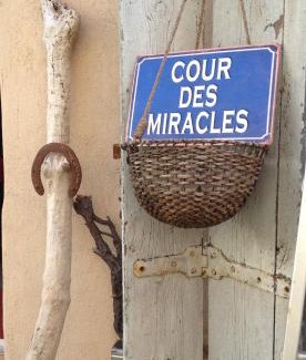 Marsillargues Villa | la cour des miracles